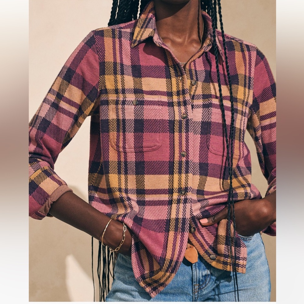 Faherty legends women’s pink plaid sweater shirt size M stretchy !